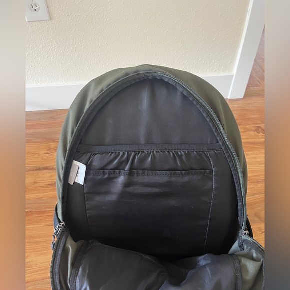 Unisex Columbia Hunter Green Street Backpack - Picture 3 of 6